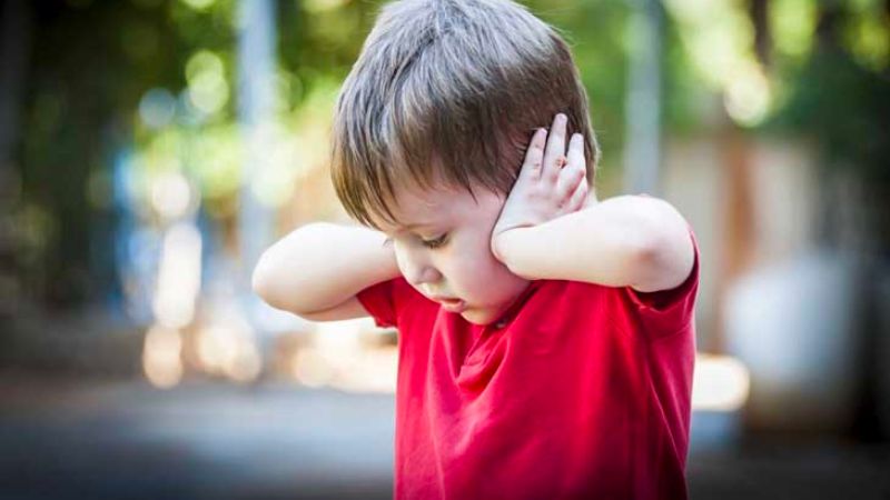 Trẻ chậm nói hay la hét mắc rối loạn phổ tự kỷ